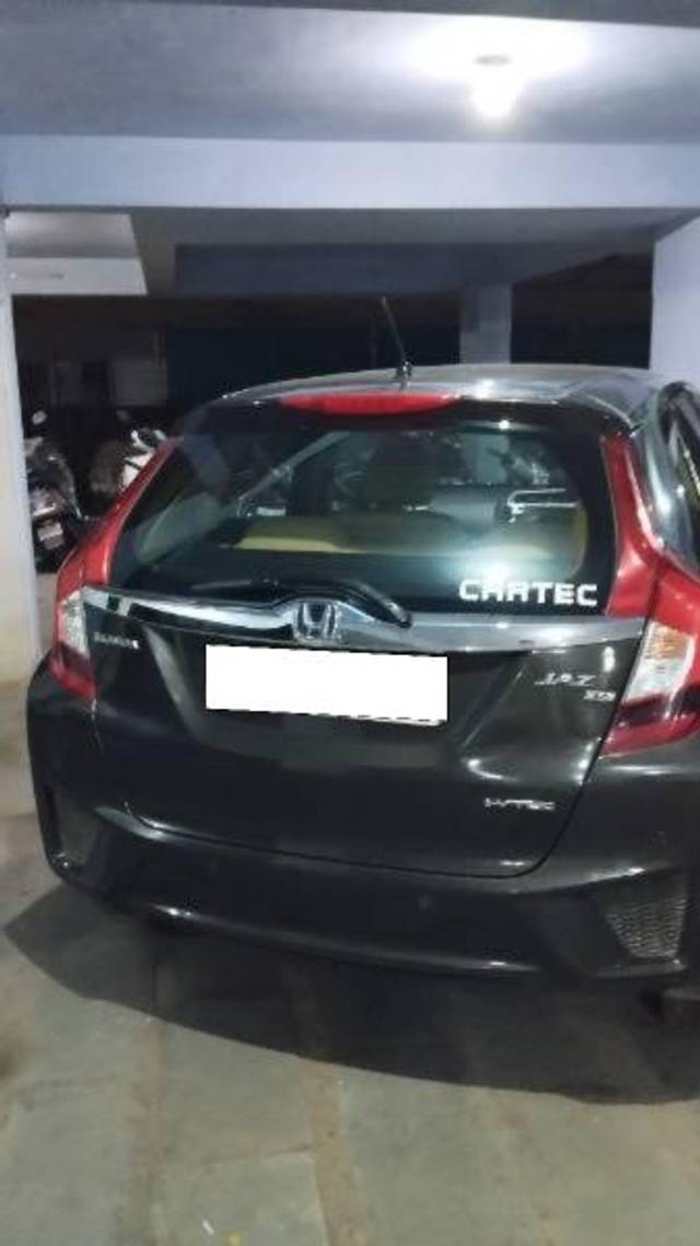 https://images10.gaadi.com/usedcar_image/4092995/original/processed_c00649df-b6b0-4849-937f-e14014cbebe0.jpg?imwidth=6400