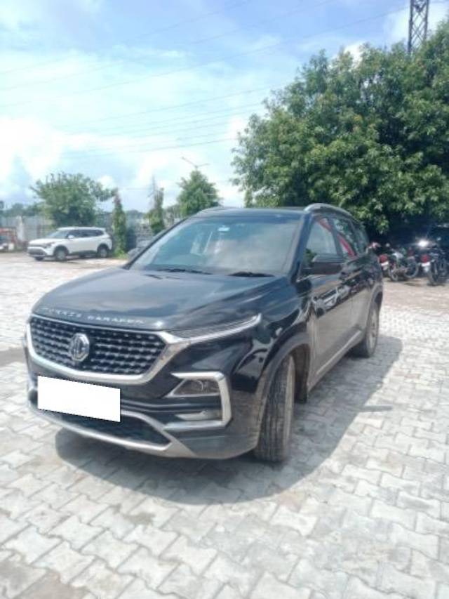 https://images10.gaadi.com/usedcar_image/4093085/original/processed_932a6880-6246-4580-9308-fad84573f84b.jpg?imwidth=6400