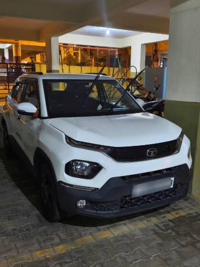 https://images10.gaadi.com/usedcar_image/4093215/original/processed_2b648c8f-edfd-4852-a6ee-d3724d75579f.jpg?imwidth=6400