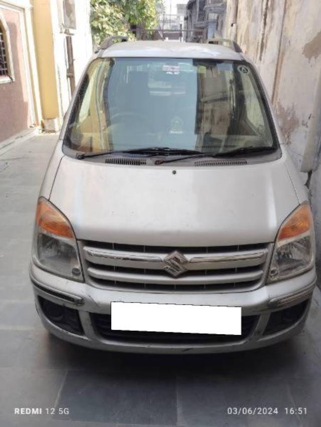 https://images10.gaadi.com/usedcar_image/4093238/original/processed_cbe7392f-60a2-4c2a-b706-bf2dd20f39f7.jpg?imwidth=6400