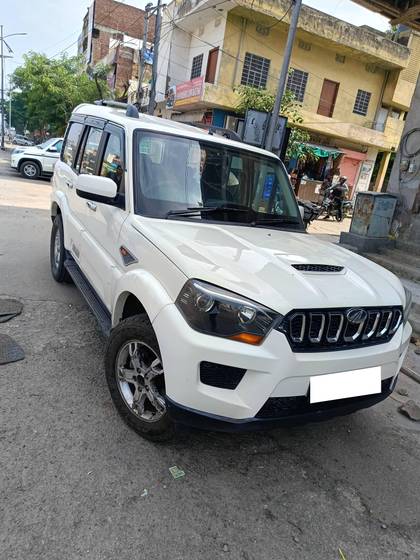 Mahindra Scorpio S6 Plus 7 Seater