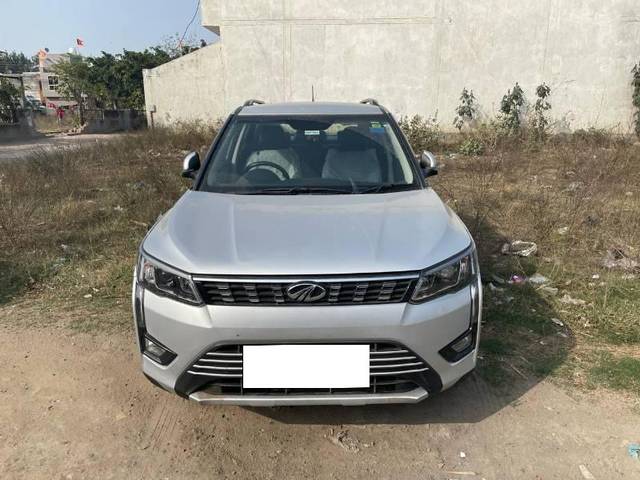 https://images10.gaadi.com/usedcar_image/4093813/original/processed_fe1e8df3-b75c-484e-83ef-25a2c2cf8016.jpg?imwidth=6400