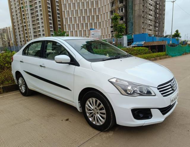 https://images10.gaadi.com/usedcar_image/4093998/original/processed_4fa02945c2f0cee1aab4ae87d8b919a5.jpg?imwidth=6400