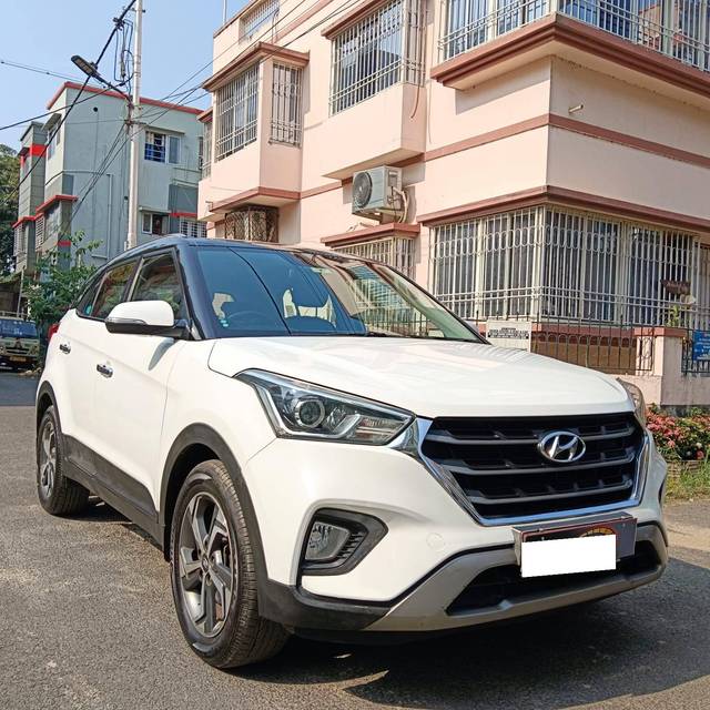 https://images10.gaadi.com/usedcar_image/4094069/original/processed_1f64d938edb6e52e9efaa3b276ec5073.jpg?imwidth=6400