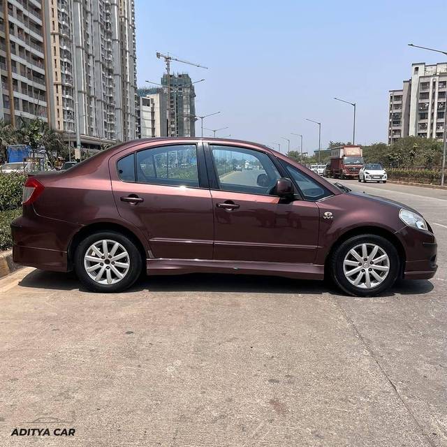 https://images10.gaadi.com/usedcar_image/4094201/original/processed_92056bc37ed1f95713bf8d2cdd879635.jpg?imwidth=6401