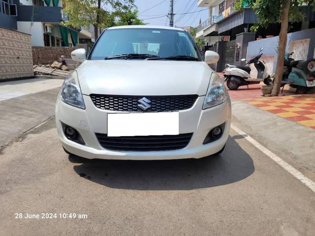 https://images10.gaadi.com/usedcar_image/4094243/original/processed_28aa272e-cde3-4048-ae3c-fb265493d988.jpg?imwidth=6400