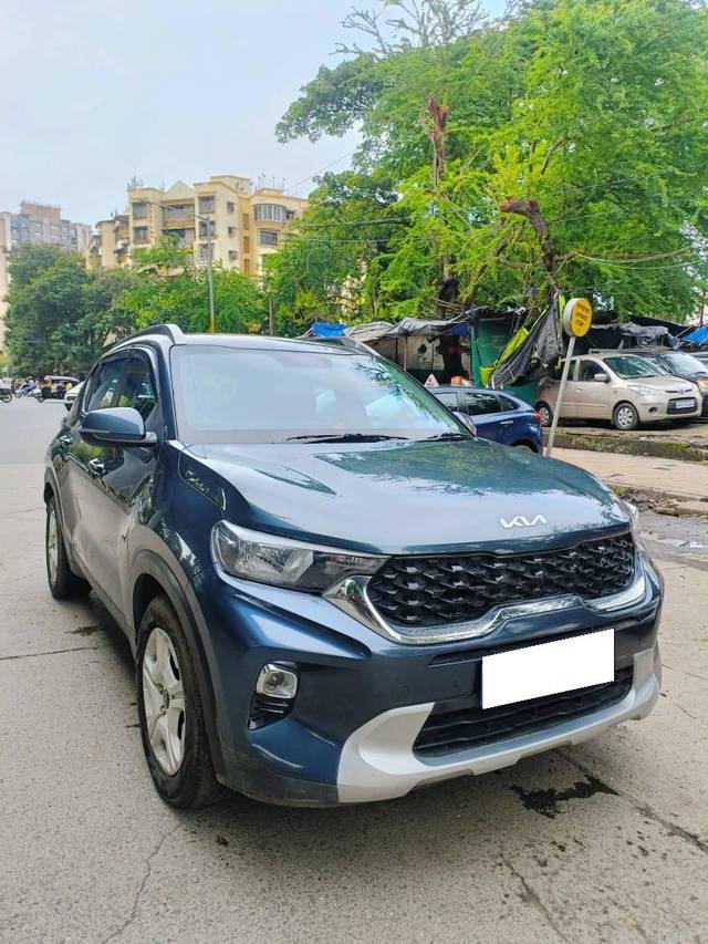 https://images10.gaadi.com/usedcar_image/4094281/original/processed_90f2e7c659880a506107420dbb1668d2.jpeg?imwidth=6400