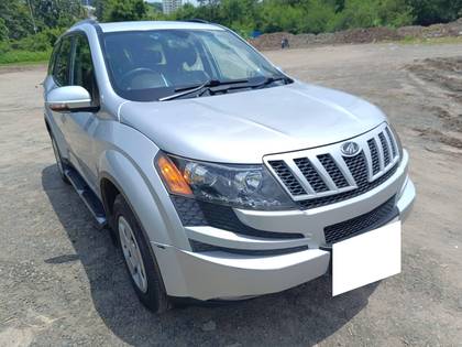 Mahindra XUV500 W6 2WD