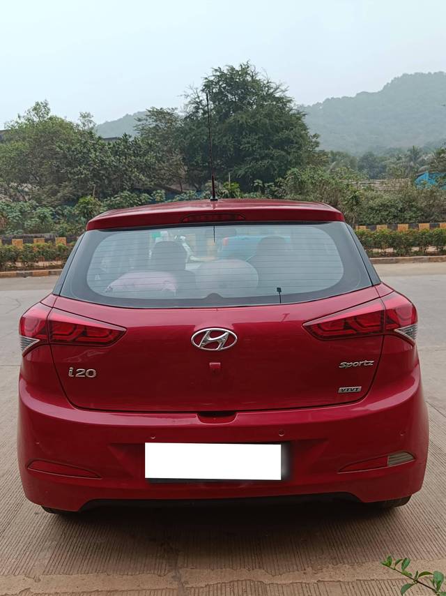 https://images10.gaadi.com/usedcar_image/4094586/original/processed_7770c002cbc3562f22011c920462479e.jpg?imwidth=6402