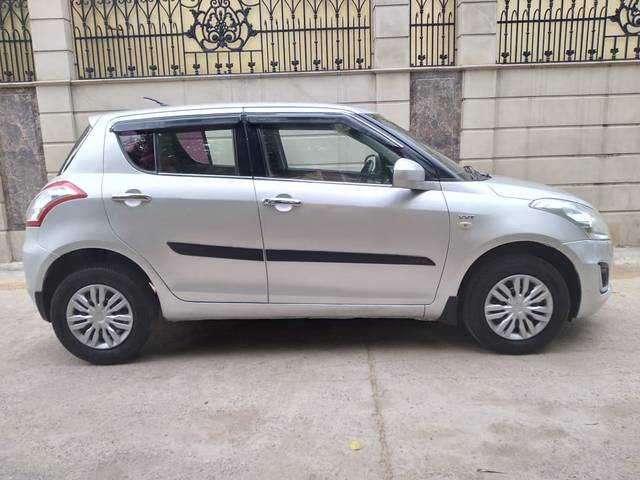 https://images10.gaadi.com/usedcar_image/4094739/original/5799bcd0c9405ed423fb3d342b208726.jpeg?imwidth=6401