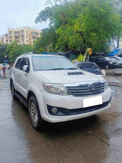 Toyota Fortuner 4x2 Manual