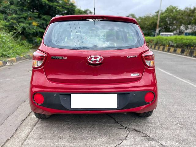 https://images10.gaadi.com/usedcar_image/4094830/original/processed_d6c3cf3f515a323bc86e69bb6d90e710.jpg?imwidth=6402