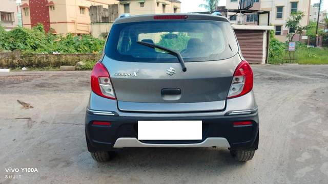 https://images10.gaadi.com/usedcar_image/4094844/original/processed_e02226a7e09df306ab440d68b3e5ebe5.jpg?imwidth=6402