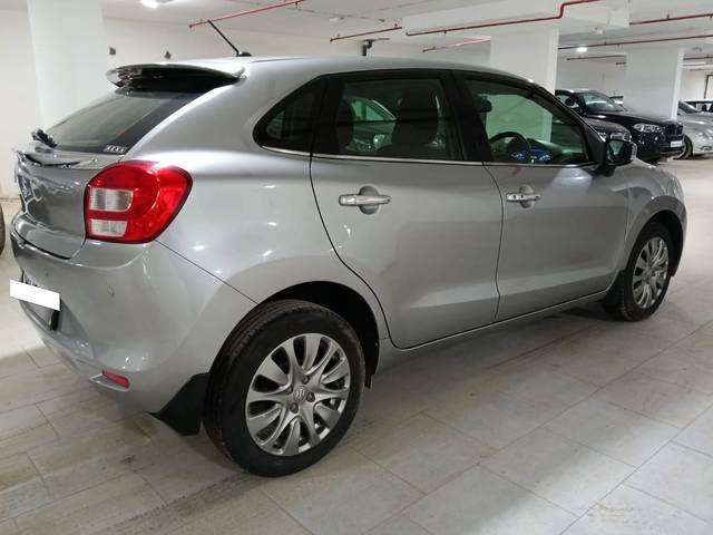 https://images10.gaadi.com/usedcar_image/4094912/original/processed_15a819ae2b775df74373a168dd6b980b.jpg?imwidth=6402