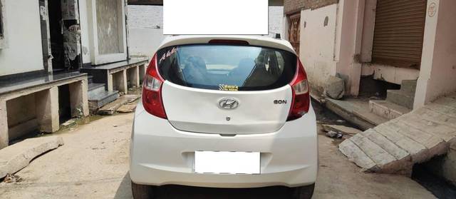 https://images10.gaadi.com/usedcar_image/4094956/original/processed_0be2fedd-d108-4b4e-8749-95a73f9b505a.jpg?imwidth=6401