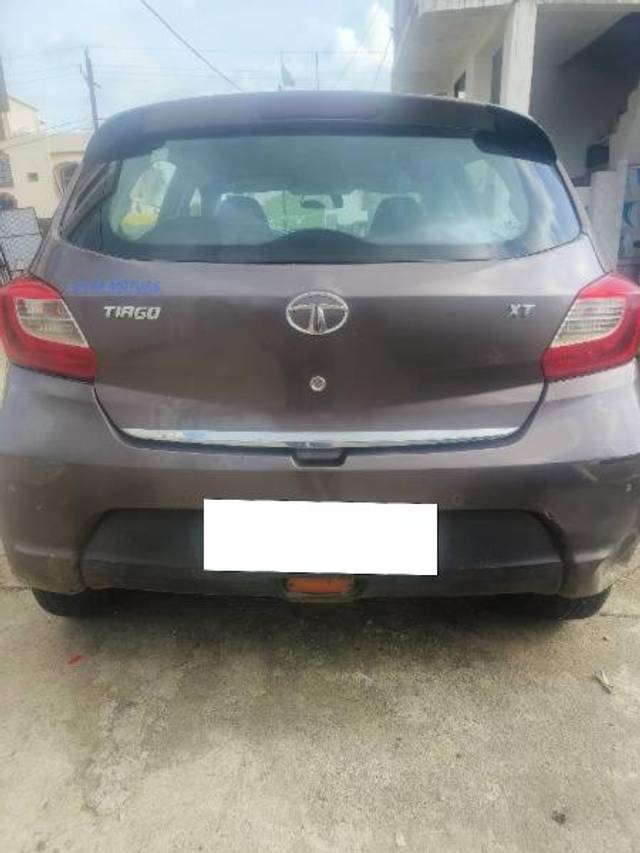 https://images10.gaadi.com/usedcar_image/4095230/original/processed_f9d21f42-2d64-45ca-8041-b9fdb4b68468.jpg?imwidth=6401