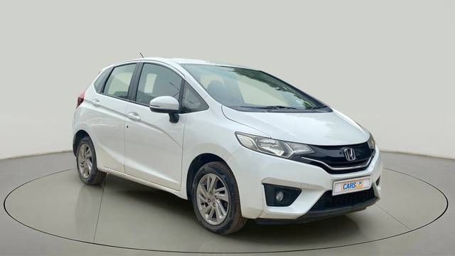 https://images10.gaadi.com/usedcar_image/4095558/original/3bd2b0dfdf39f89681eed1f6c158fa22.jpg?imwidth=6400