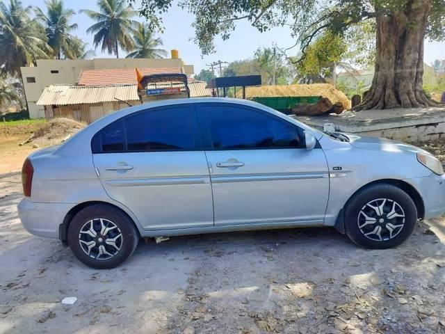 https://images10.gaadi.com/usedcar_image/4095929/original/processed_63a98be4-d4a2-4bba-bebf-2f8cb913a85f.jpg?imwidth=6401