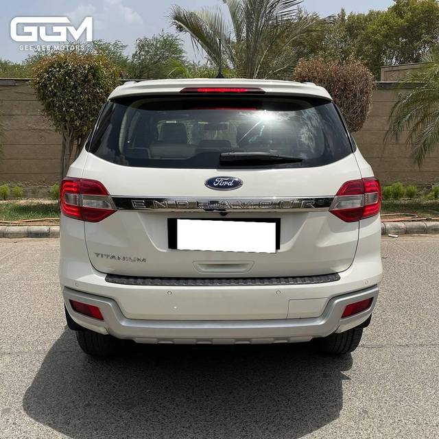 https://images10.gaadi.com/usedcar_image/4096110/original/processed_0b56541cbafbdb0894223861e13994d1.jpg?imwidth=6402