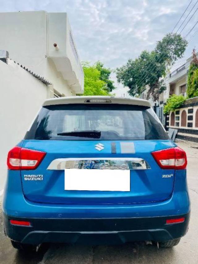 https://images10.gaadi.com/usedcar_image/4096128/original/processed_ca5c22a8-9ba7-4f00-a7b4-ad92a6932145.jpg?imwidth=6402