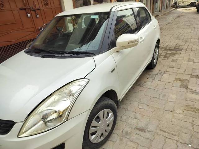 https://images10.gaadi.com/usedcar_image/4096219/original/processed_bc8b4f7e-49ac-4f77-85ac-b9cd93be4fd6.jpg?imwidth=6400