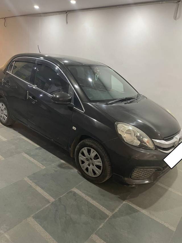 https://images10.gaadi.com/usedcar_image/4096486/original/0152c125195c82891509804ee15175b9.jpg?imwidth=6400