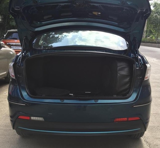 Second-hand 2022 Tata Tigor EV XZ Plus for sale in Thane-11