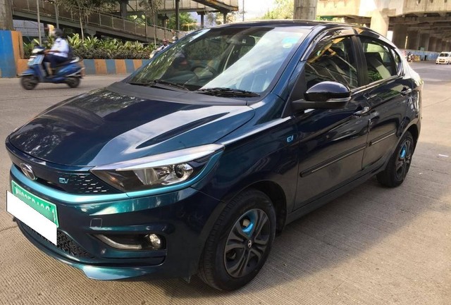 Second-hand 2022 Tata Tigor EV XZ Plus for sale in Thane-9