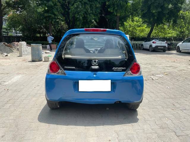 https://images10.gaadi.com/usedcar_image/4096551/original/processed_39006dd8dd882291aab5583ef35f3f5c.jpg?imwidth=6401