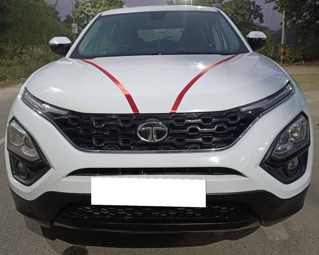 https://images10.gaadi.com/usedcar_image/4096740/original/processed_8d3441a28f0875ce870e2d72f4a43adc.jpg?imwidth=6401