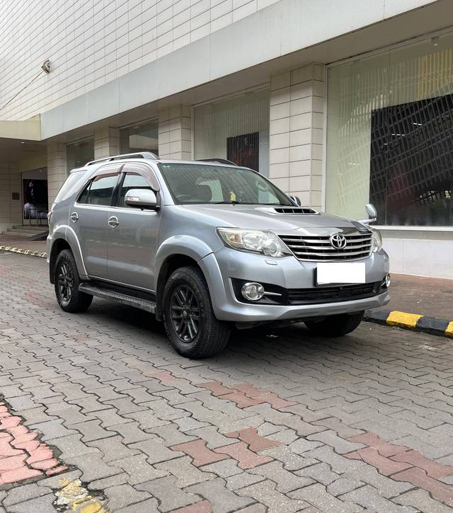 https://images10.gaadi.com/usedcar_image/4096831/original/processed_3776b4827ab6a804fc859dde481befd8.jpg?imwidth=6400