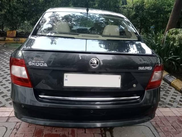 https://images10.gaadi.com/usedcar_image/4096836/original/processed_72b595fe0d26da95acbccba98bff5768.jpg?imwidth=6402