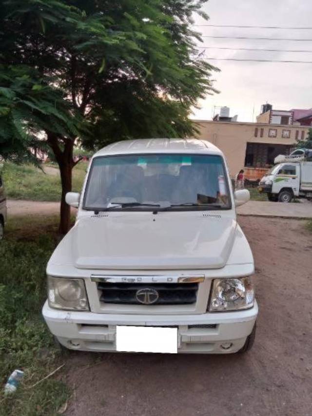 https://images10.gaadi.com/usedcar_image/4096894/original/processed_5fa39147-51b3-4939-8a28-e32faaed7148.jpg?imwidth=6400