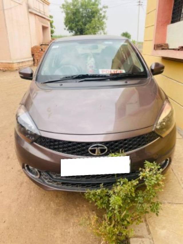 https://images10.gaadi.com/usedcar_image/4097007/original/processed_34d86973-1175-4e0e-baf7-6772b33972ab.jpg?imwidth=6400