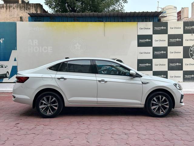 https://images10.gaadi.com/usedcar_image/4097014/original/processed_b81f518f155366fd30e27618b667a01b.jpg?imwidth=6401