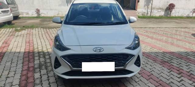 https://images10.gaadi.com/usedcar_image/4097151/original/processed_b87d7385-775e-4f49-9bb2-f8179bdbef87.jpg?imwidth=6402