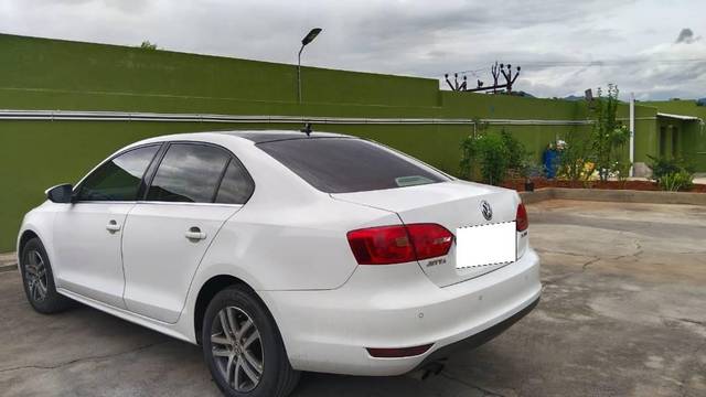 https://images10.gaadi.com/usedcar_image/4097193/original/processed_0d52d2a3-fa9d-4fab-8d43-377a263d5ef3.jpg?imwidth=6400