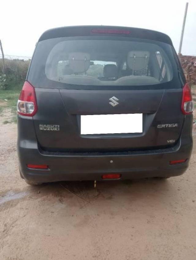 https://images10.gaadi.com/usedcar_image/4097280/original/processed_3424eab3-87cd-444e-a960-adb1b6b6ff3d.jpg?imwidth=6402