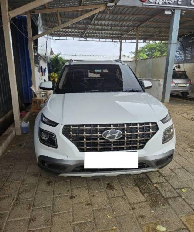 https://images10.gaadi.com/usedcar_image/4097423/original/processed_6f61d95a-9e96-42ef-bc43-90751408f267.jpeg?imwidth=6400