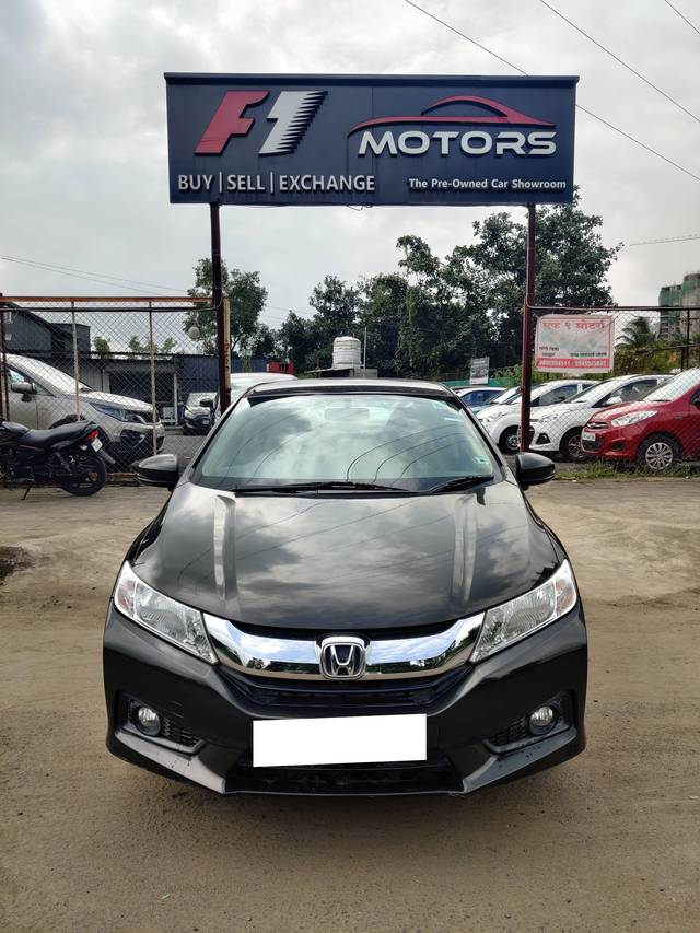 https://images10.gaadi.com/usedcar_image/4097461/original/processed_30530deb680c6881d2729c6d4403c65f.jpg?imwidth=6400