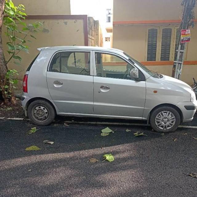 https://images10.gaadi.com/usedcar_image/4097491/original/processed_dcc2c805-277a-478e-a84c-046a53cd2c4d.jpg?imwidth=6401