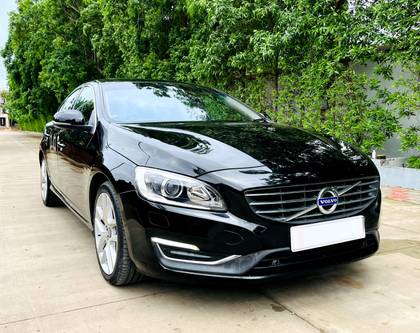 Volvo S60 D4 R-Design