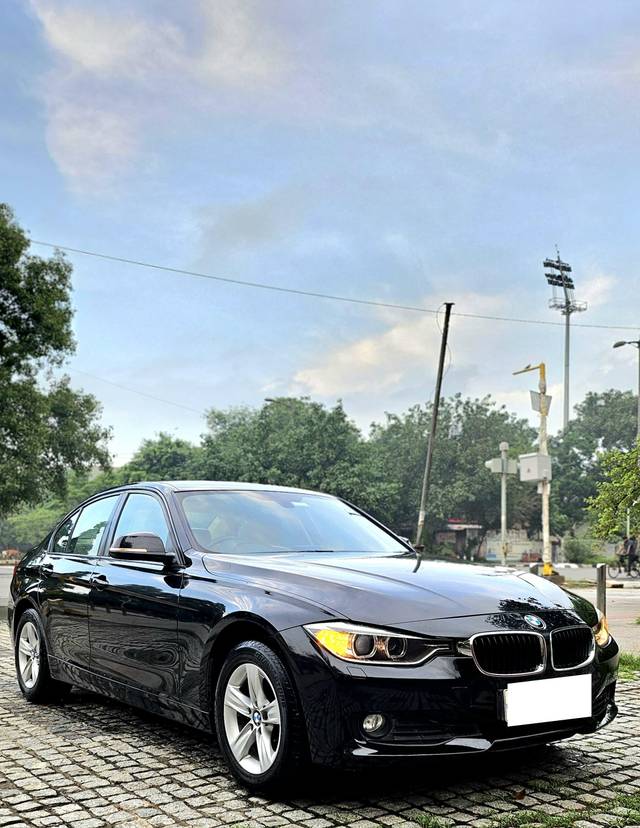 https://images10.gaadi.com/usedcar_image/4097594/original/processed_f9b116b821ac206f93a56ccb034cc840.jpg?imwidth=6401