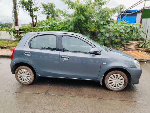 https://images10.gaadi.com/usedcar_image/4097614/original/8a21b932848a35ad5940bc3c2cf9d546.jpg?imwidth=6401