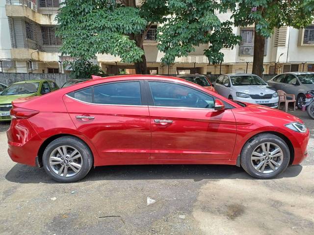 https://images10.gaadi.com/usedcar_image/4097881/original/processed_812d5e4b384419bf3587ec54766d7165.jpeg?imwidth=6401