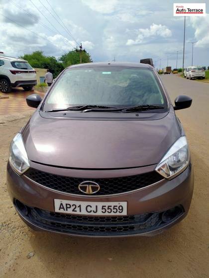 Tata Tiago XE