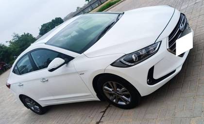 Hyundai Elantra 2.0 SX Option AT