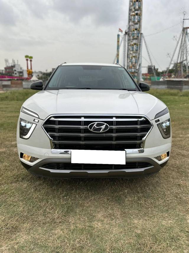 https://images10.gaadi.com/usedcar_image/4098001/original/processed_ffe2c0abc608fb52523e5ac8a33edef7.jpg?imwidth=6400