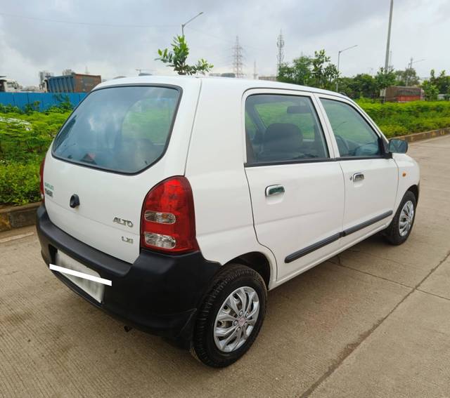 https://images10.gaadi.com/usedcar_image/4098004/original/processed_dd2ca8dff843f94d63dadf6fb76b39b3.jpg?imwidth=6402