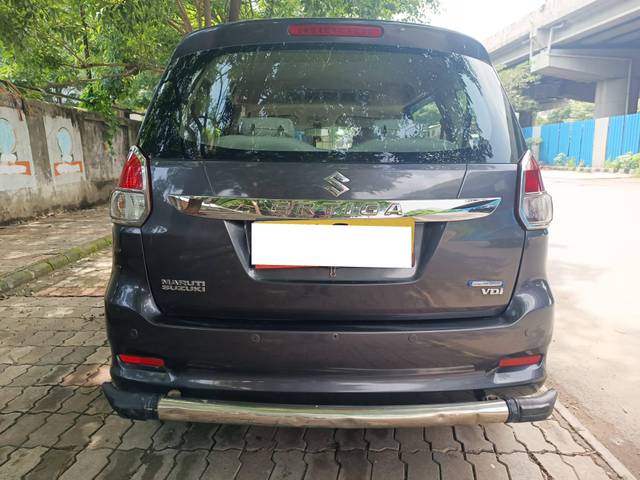 https://images10.gaadi.com/usedcar_image/4098131/original/processed_d1dd76a6062e91b115566612bb611c36.jpg?imwidth=6402